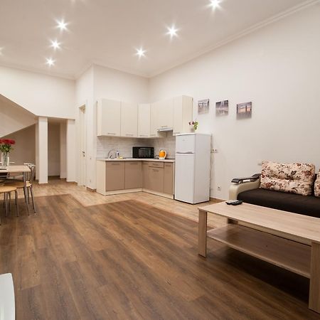 Wonderful Flat On City Center 우주고로트 외부 사진